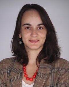 Ana Luiza Morais Soares Headshot