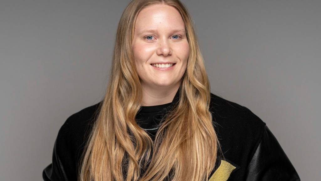 Sarah Marvin headshot