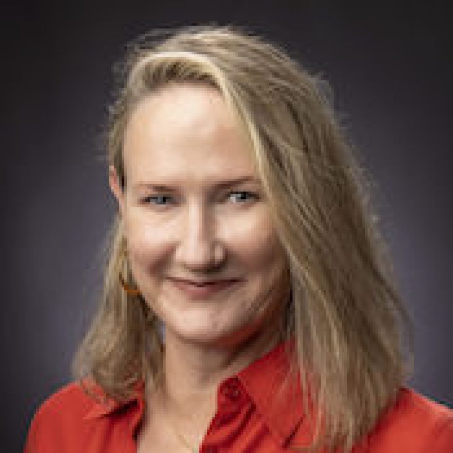 A headshot of Bonnie Dow